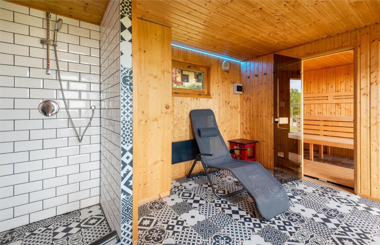 Borarium Vendeghazak - Zenit Haz Hotel Pazmand Buitenkant foto